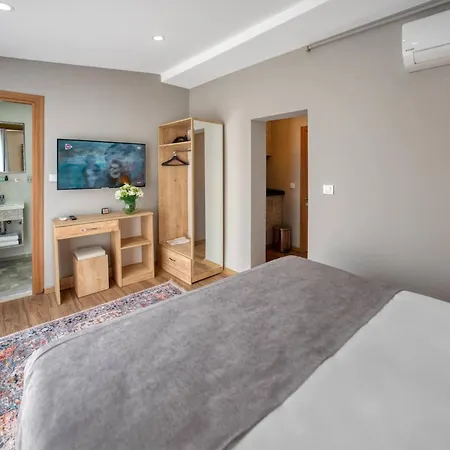 Taksim Square - Penthouse W Balcony 401 شقة اسطنبول